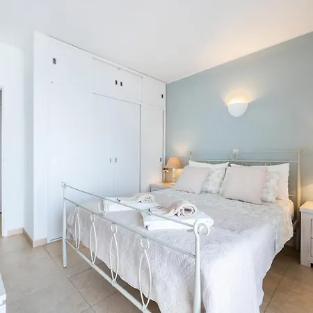 Coolhouses Algarve, Luz, 1 Bed Flat, Top Floor, A Stone'S Throw To The Beach, Casa Isabell Exterior photo