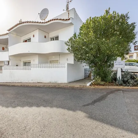Coolhouses Algarve, Luz, 1 Bed Flat, Top Floor, A Stone'S Throw To The Beach, Casa Isabell Exterior photo