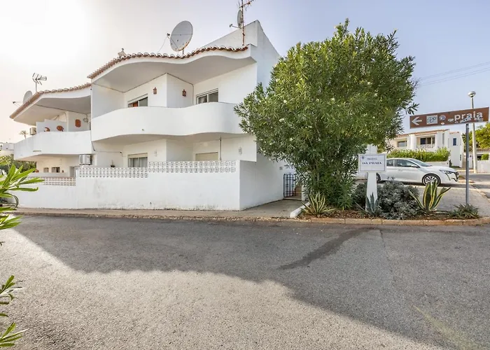 Coolhouses Algarve, Luz, 1 Bed Flat, Top Floor, A Stone\'S Throw To The Beach, Casa Isabell