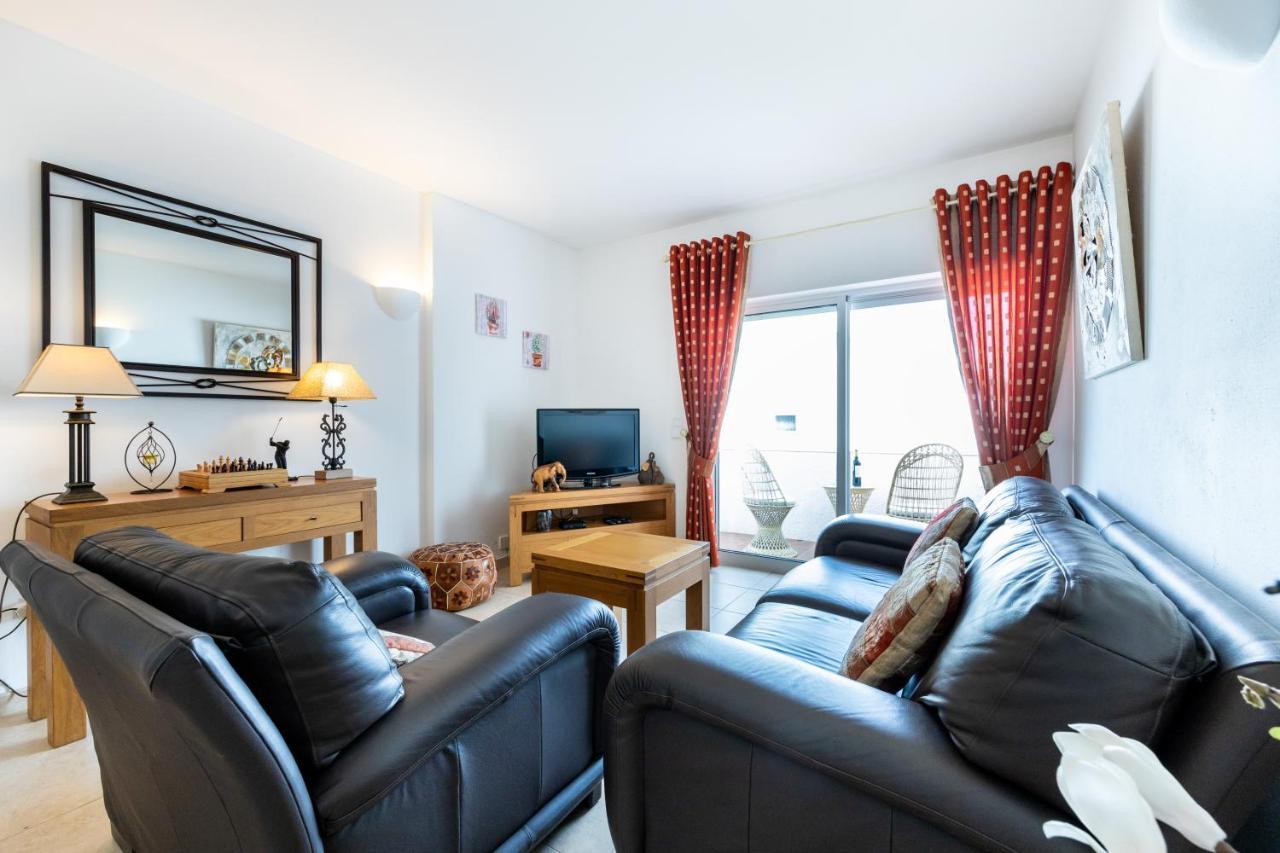 Coolhouses Algarve, Luz, 1 Bed Flat, Floor, A Stone's Throw To The Beach, Casa Isabell