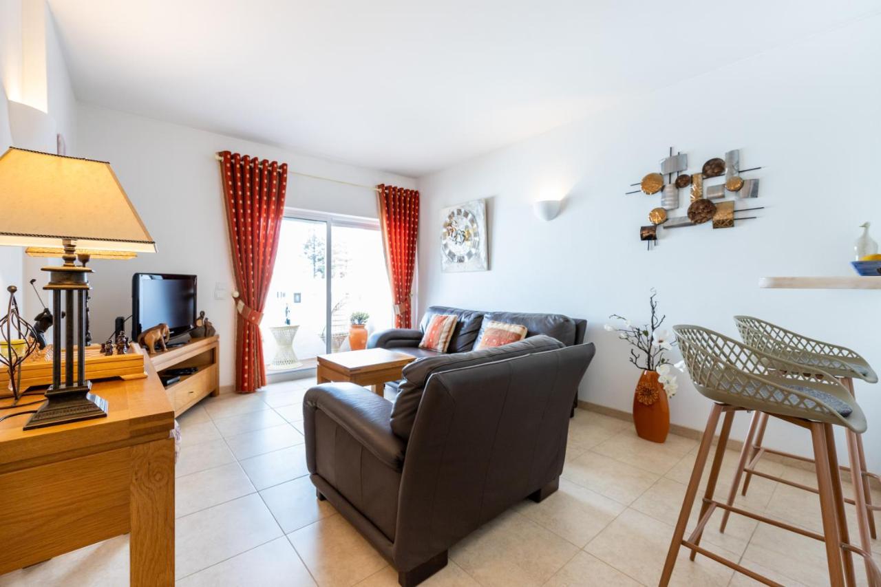 Coolhouses Algarve, Luz, 1 Bed Flat, Floor, A Stone's Throw To The Beach, Casa Isabell