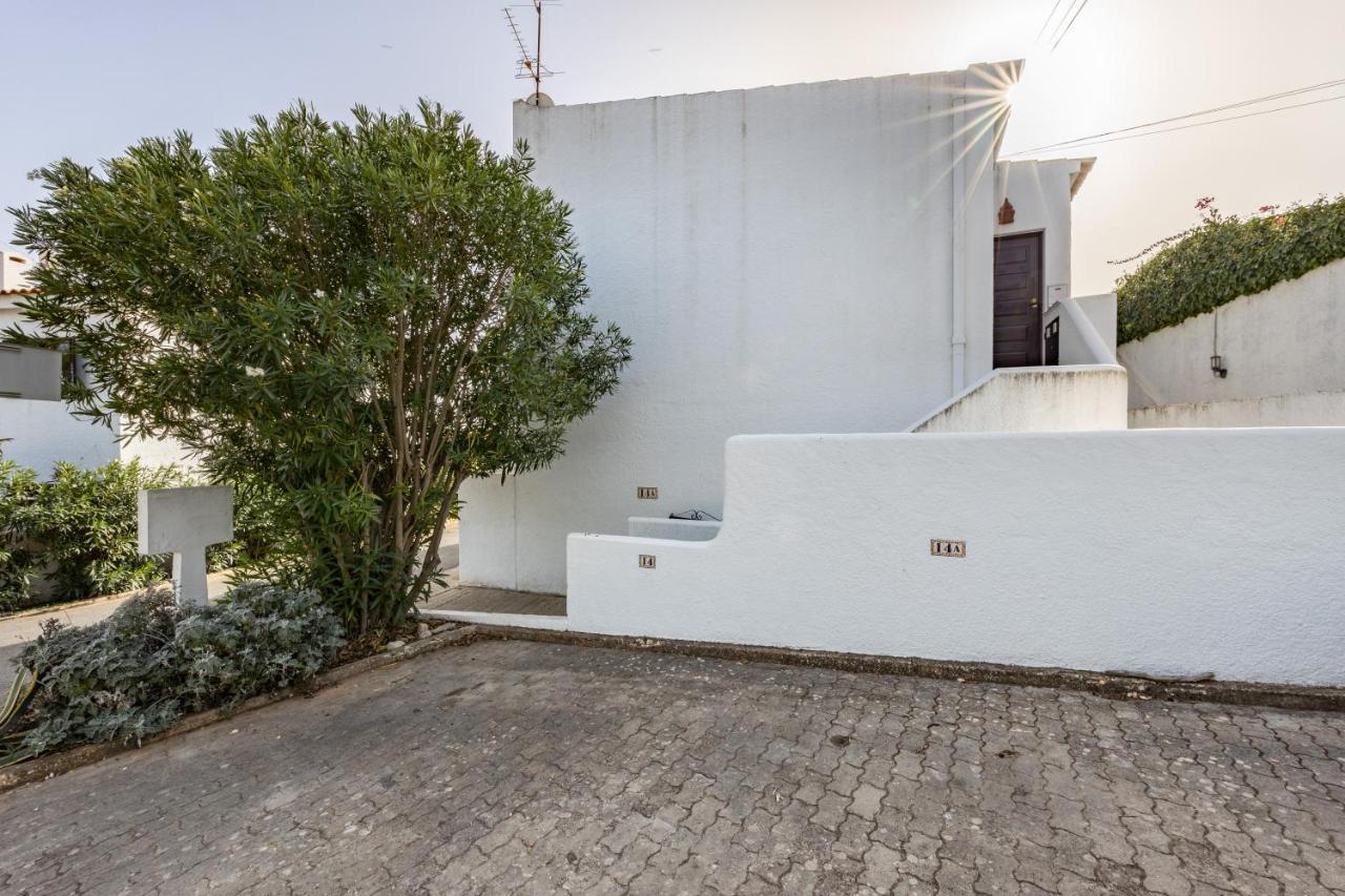 Apartment Coolhouses Algarve, Luz, 1 Bed Flat, Floor, A Stone's Throw To The Beach, Casa Isabell